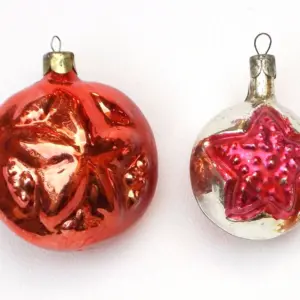 Set of 2 Vintage Glass Christmas Ornaments Red Stars