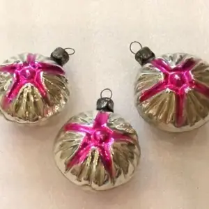 Set of 2 Vintage USSR Glass Christmas Ornaments Old Red Stars