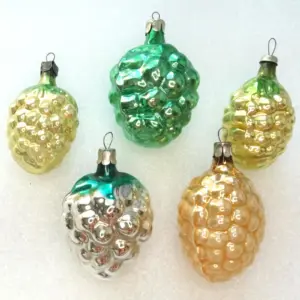Set of 5 Vintage Glass Ukrainian Christmas Ornament Old Grapes