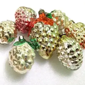Set of 7 Vintage Glass Ukrainian Christmas Ornaments Grapes