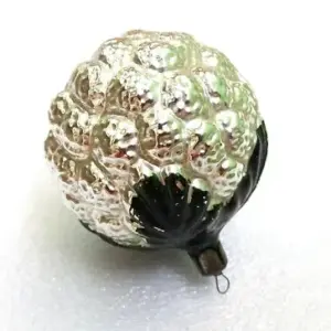 Vintage Glass GDR Christmas Ornament Berry