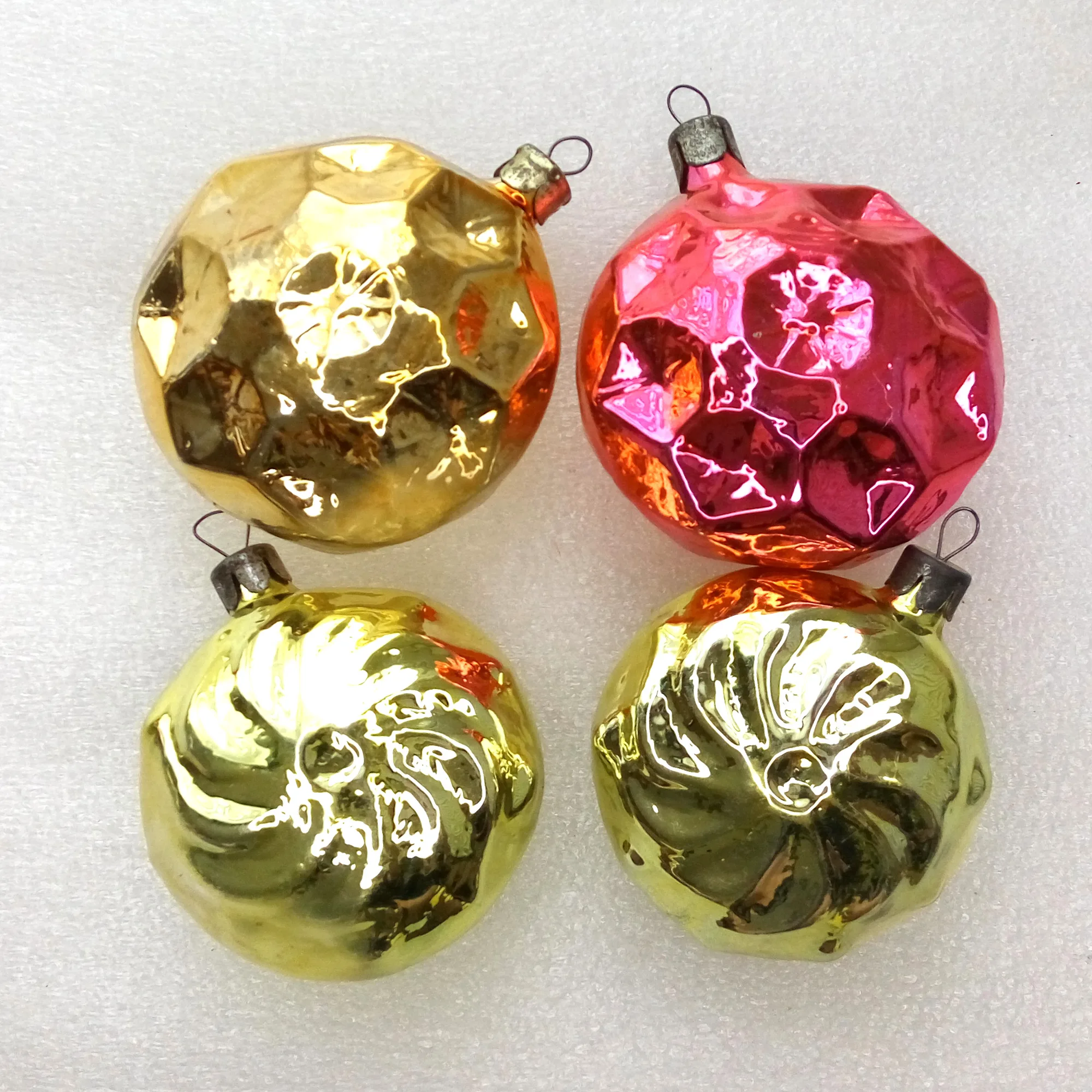Set of 4 Vintage Glass Christmas Ornaments Snowflake