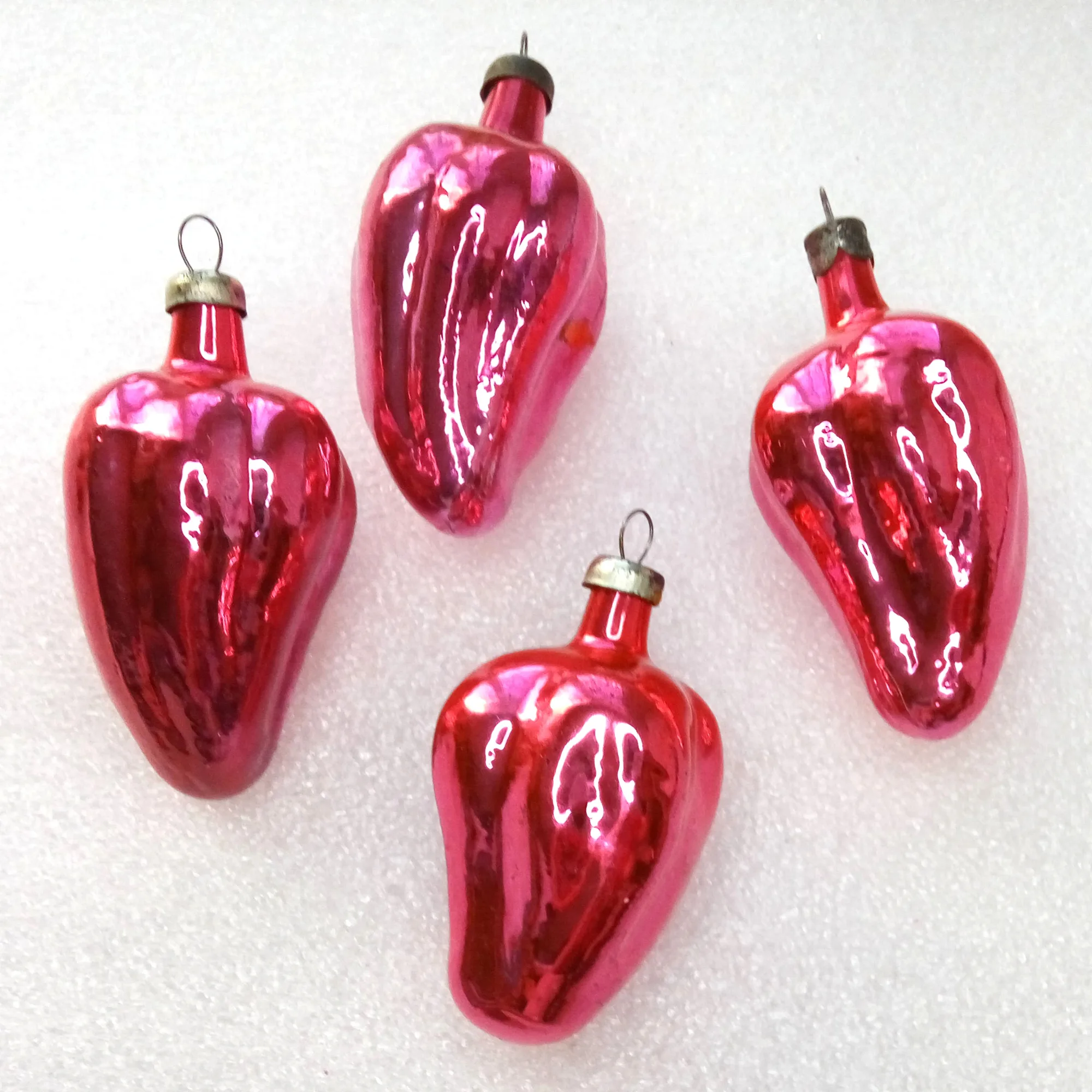 Set of 4 Vintage Ukrainian Glass Christmas Ornaments Paprika