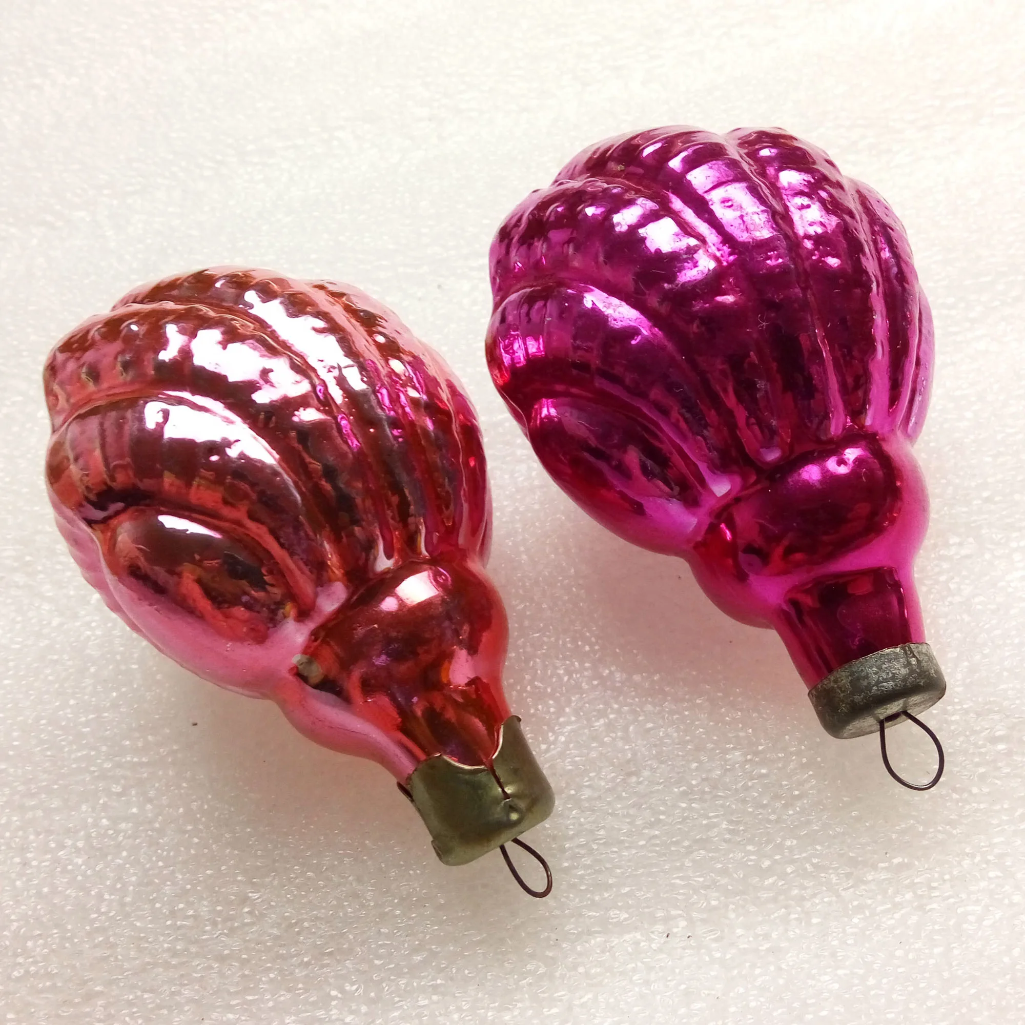 Set of 2 Vintage Ukraine Glass USSR Christmas Ornaments Tree Old Shells