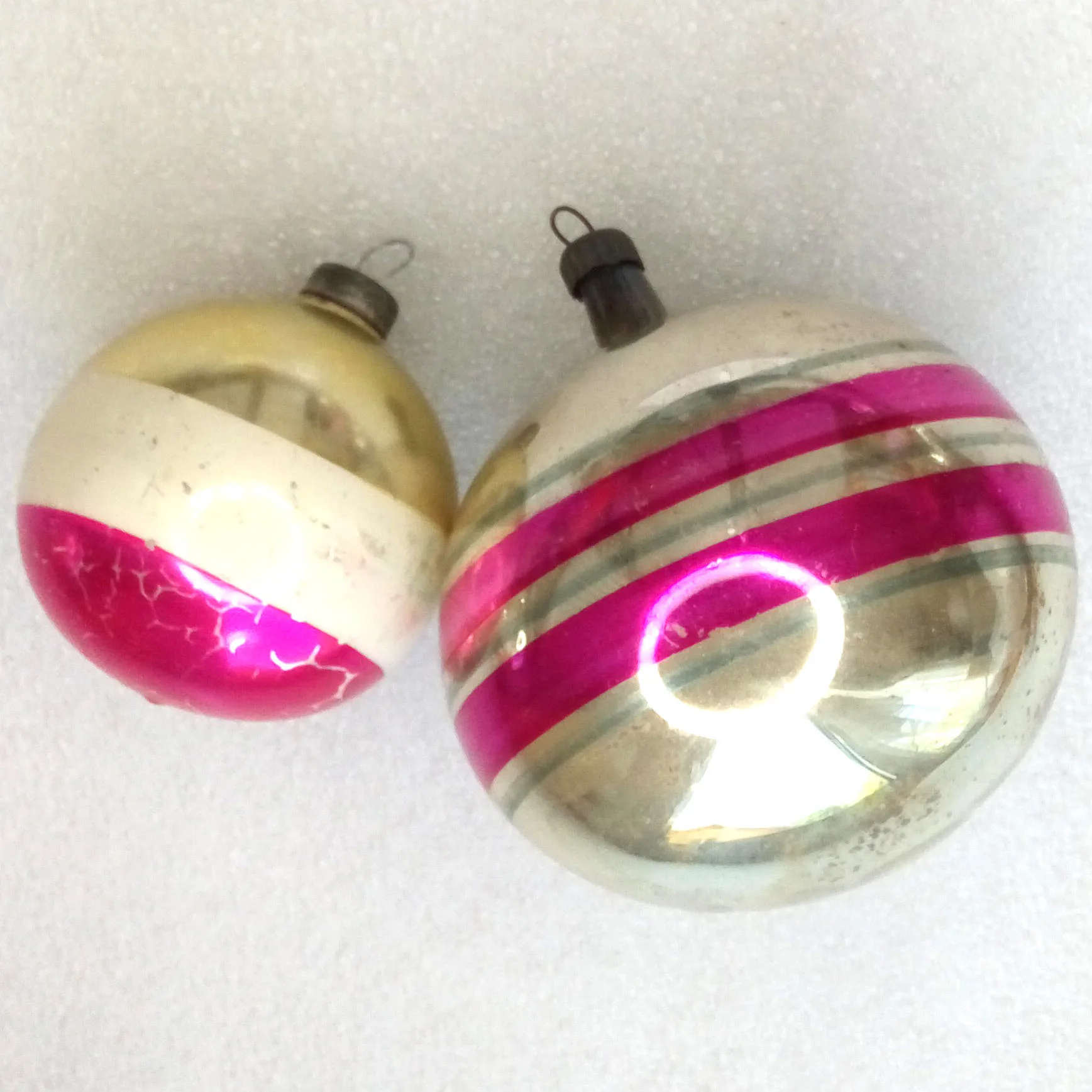 Set of 2 Antique Vintage Glass Christmas Ornaments Old Balls