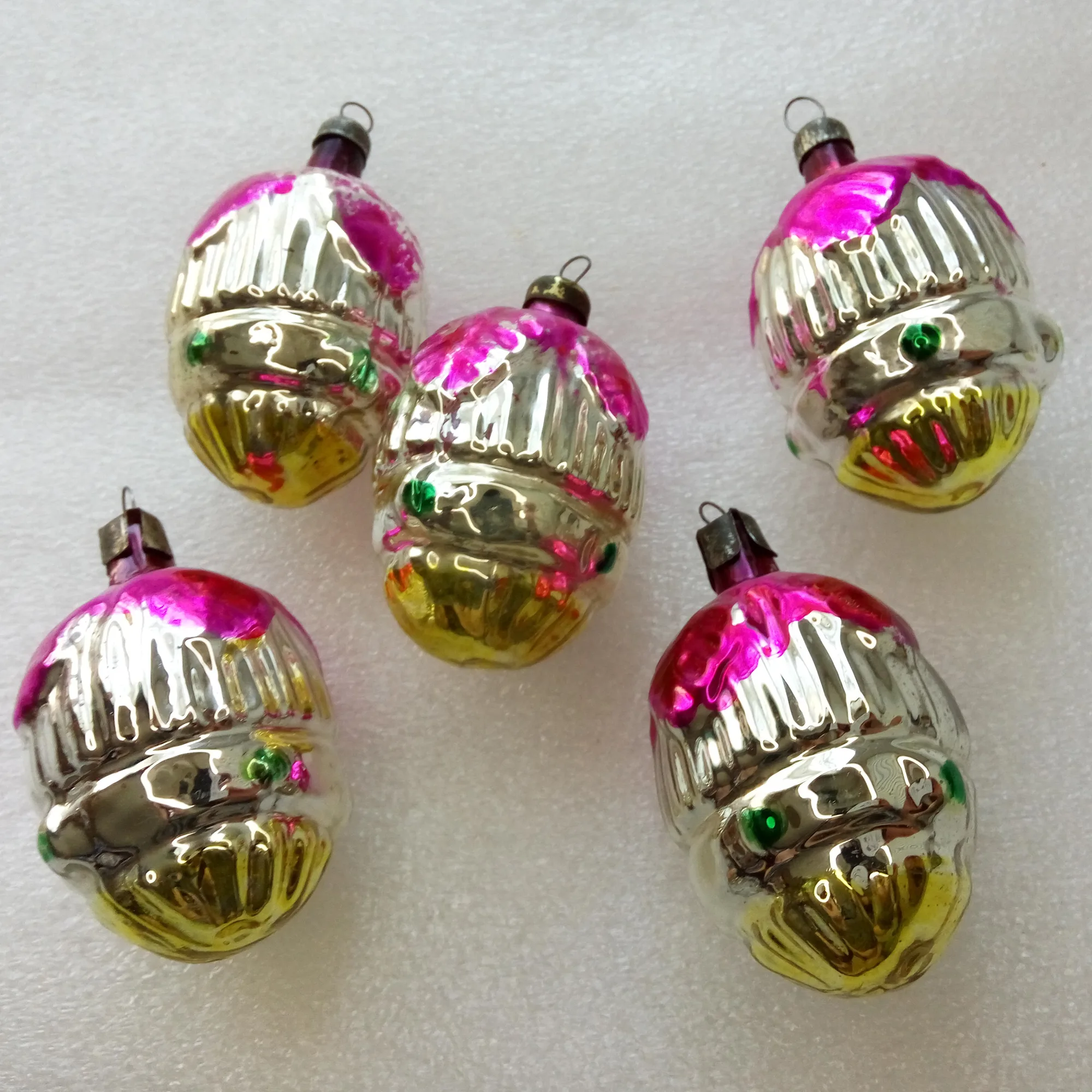 Set of 5 Vintage Glass Christmas Ornaments Ukraine Acorns