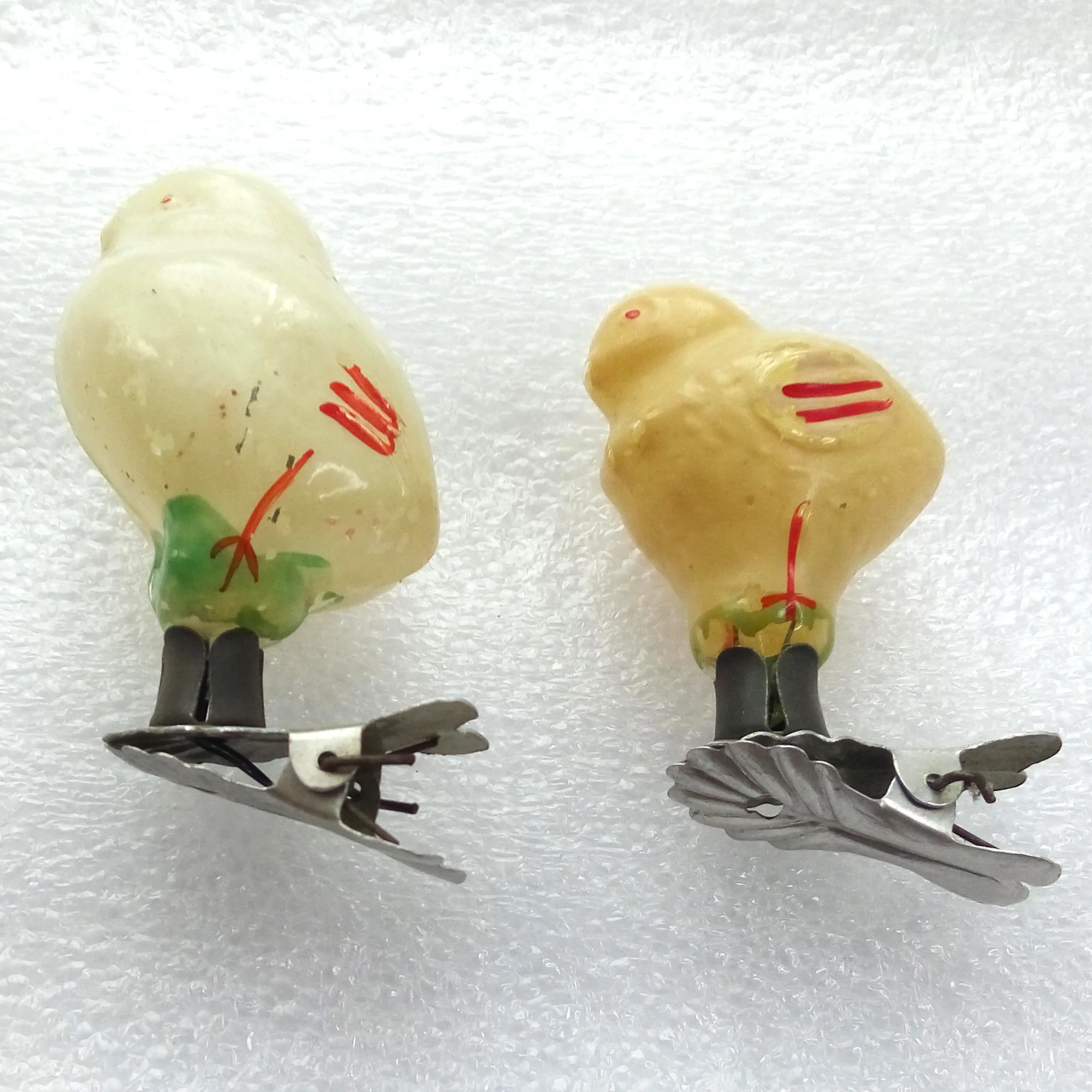 Set of 2 Vintage Glass Christmas Ornaments Chickens