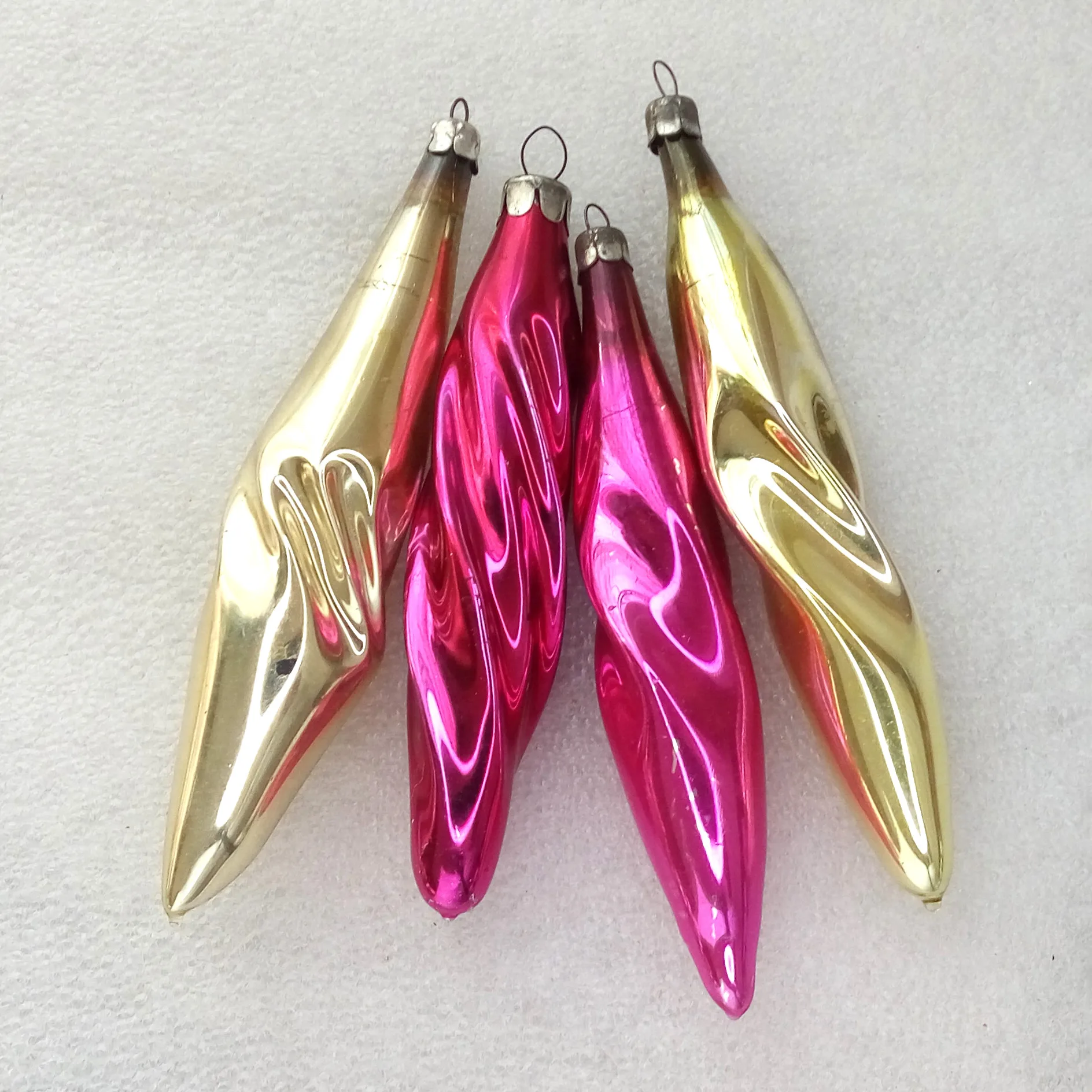 Set of 4 Antique Vintage Glass Christmas Tree Ornaments Icicles