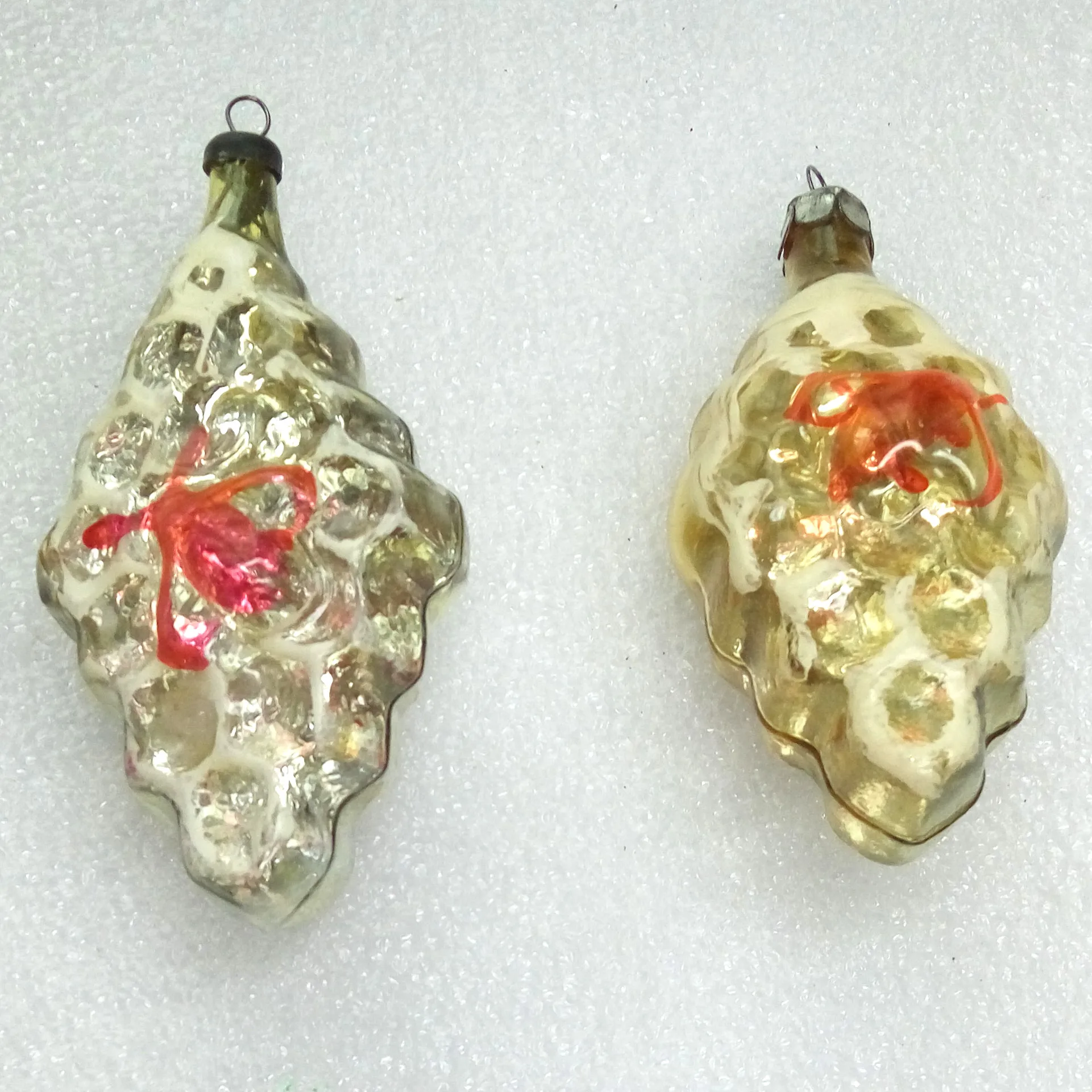 Set of 2 Vintage Glass Christmas Ornaments Tree Bee on Honey