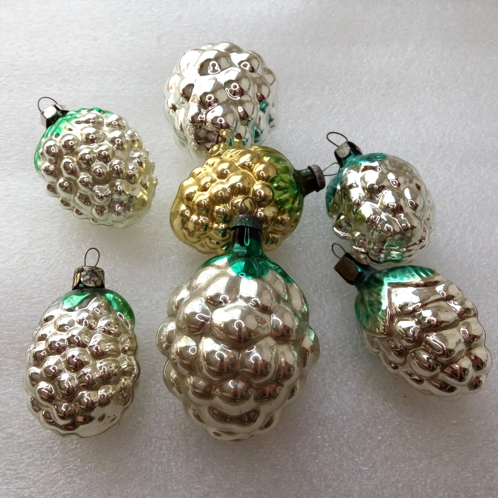 Set of 7 Vintage Glass Christmas Tree Ornaments Pinecones