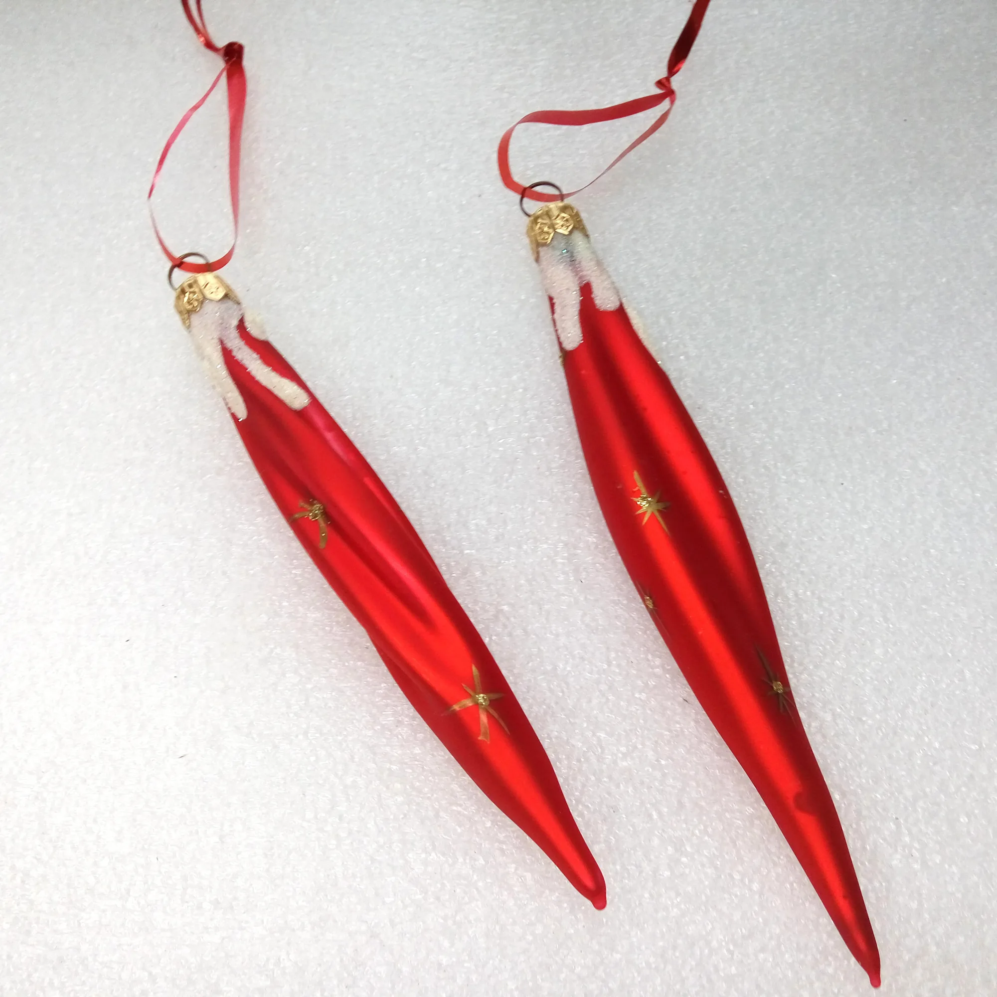 Set of 2 Ukrainian Glass Christmas Ornaments Tree Red Icicles