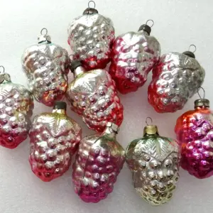 Set of 10 Vintage Ukrainian Glass Christmas Ornaments Grapes