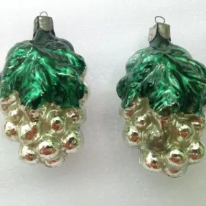 Set of 2 Vintage USSR Glass Christmas Tree Ornaments Old Grapes